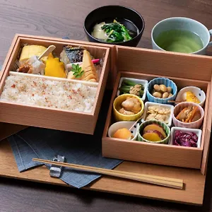 Candeo Karasuma Rokkaku Kyoto